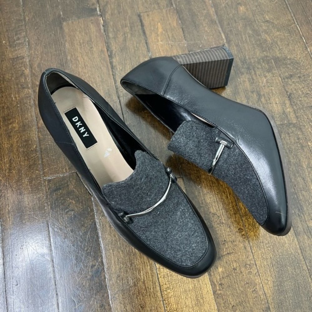 DKNY Sofia Classic Pump Black Leather Horsebit Closed Toe Heels
